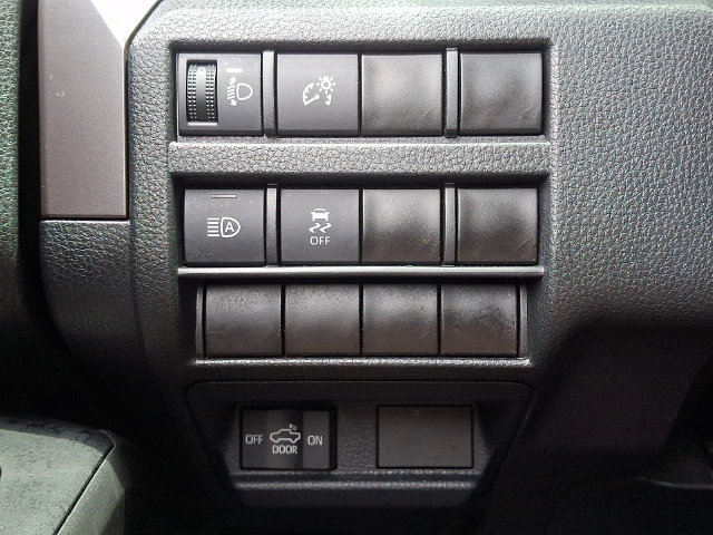 Used 2024 Toyota Tacoma SR5 AWD/4WD image 24