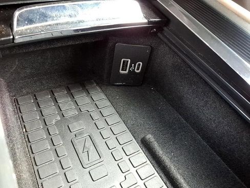 Used 2023 Lincoln Corsair Reserve w/ Equipment Group 201A image 30