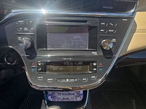 Used 2014 Toyota Avalon XLE Touring FWD image 3