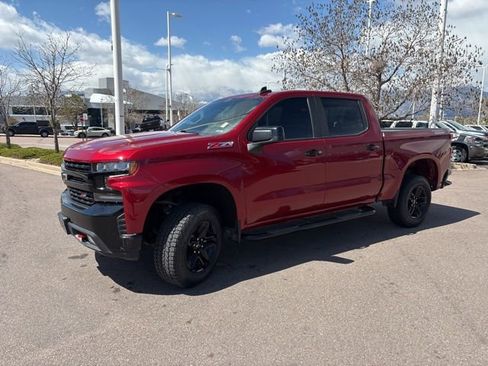 Used 2021 Chevrolet Silverado 1500 LT Trail Boss AWD/4WD image 3