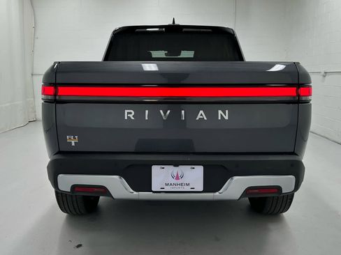 Used 2023 Rivian R1T Adventure image 6