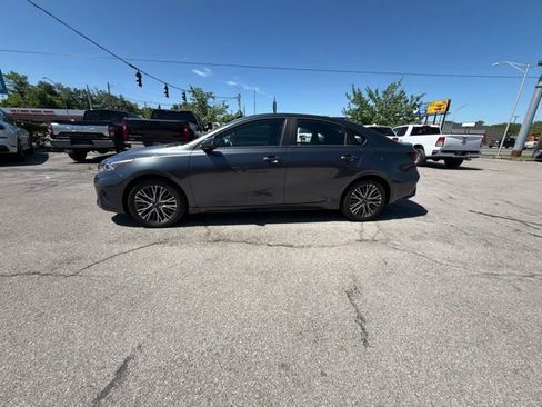 Used 2024 Kia Forte GT-Line w/ GT-Line Premium Package FWD image 3