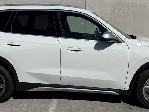 Used 2023 BMW X1 xDrive28i w/ Convenience Package image 3