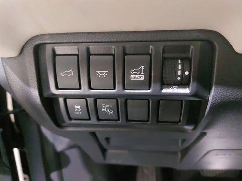 Used 2022 Subaru Ascent Limited w/ Technology Package image 27