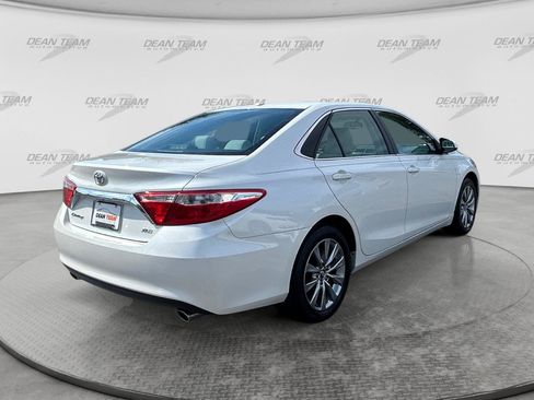 Used 2017 Toyota Camry XLE FWD image 25
