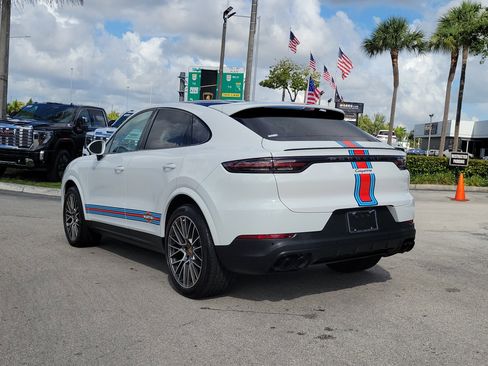 Used 2023 Porsche Cayenne Platinum Edition AWD/4WD image 7