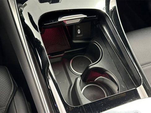 Certified 2026 Mercedes-Benz GLC 300 4MATIC image 34