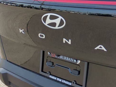 Certified 2025 Hyundai Kona SEL image 12