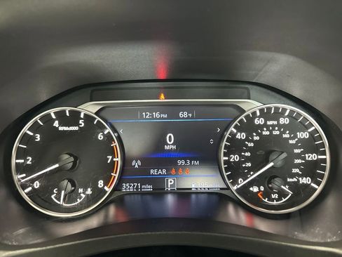 Used 2023 Nissan Altima 2.5 SR FWD image 23