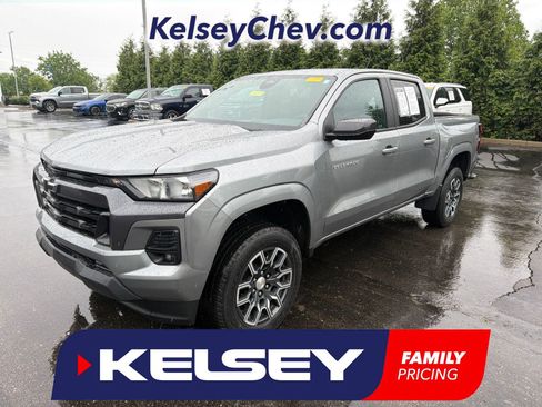 Used 2023 Chevrolet Colorado LT w/ LT Convenience Package AWD/4WD image 1