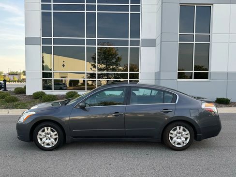 Used 2010 Nissan Altima 2.5 S image 8