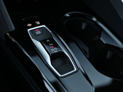 New 2026 Audi SQ5 Prestige AWD/4WD image 40