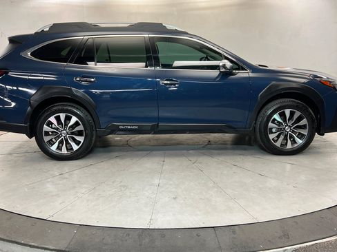 Used 2025 Subaru Outback Touring XT AWD/4WD image 6