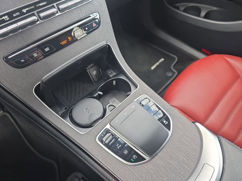 Used 2020 Mercedes-Benz GLC 300 4MATIC Coupe image 25