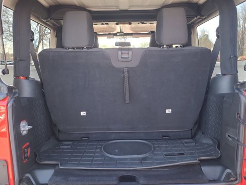 Used 2018 Jeep Wrangler Sport image 26