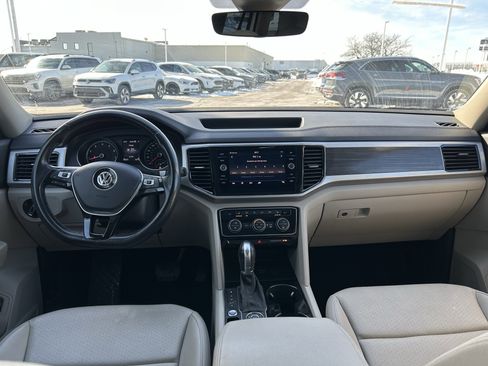 Used 2018 Volkswagen Atlas SEL image 9