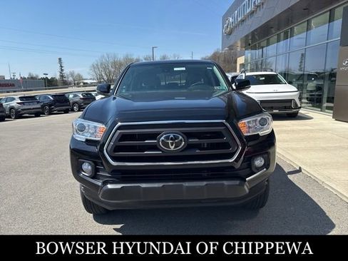 Used 2023 Toyota Tacoma SR5 w/ Technology Package image 10