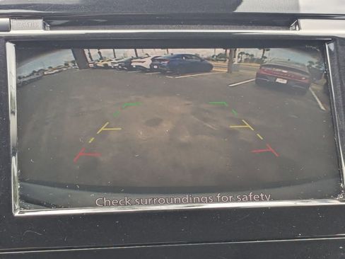 Used 2021 Nissan Rogue Sport S image 14