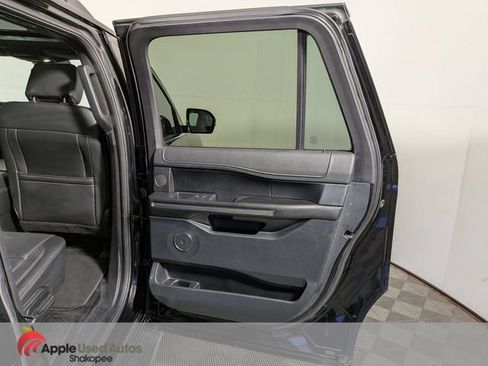 Used 2018 Ford Expedition Max XLT w/ Equipment Group 202A AWD/4WD image 39