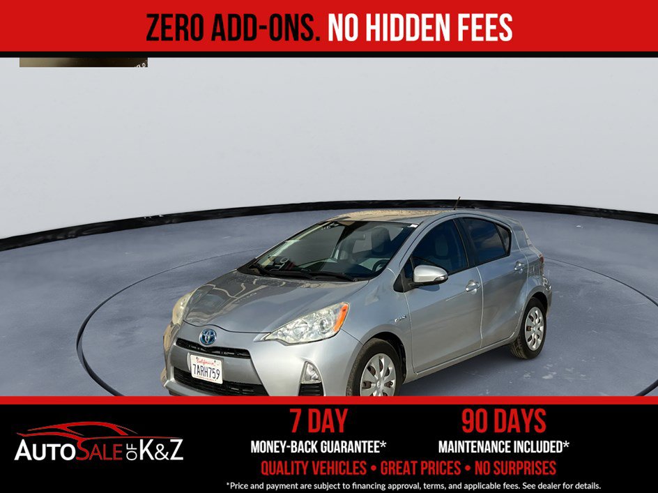 Used 2016 Toyota Prius C Two FWD image 2