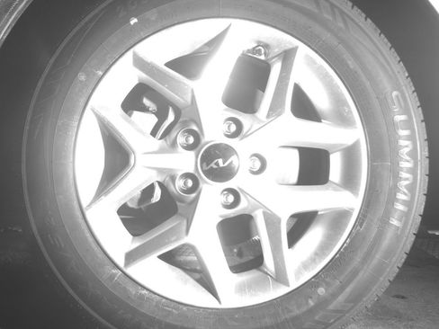 Used 2025 Kia Soul LX w/ LX Technology Package image 12