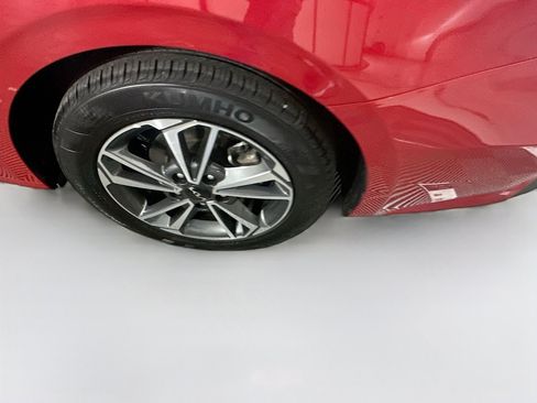 Used 2024 Kia Forte LXS image 11