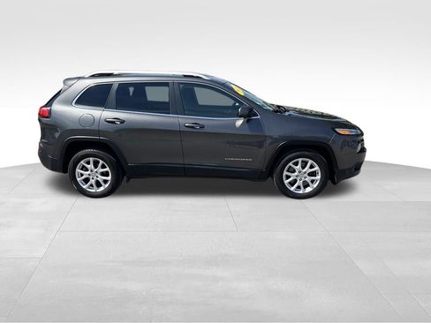 Used 2015 Jeep Cherokee Latitude FWD image 7