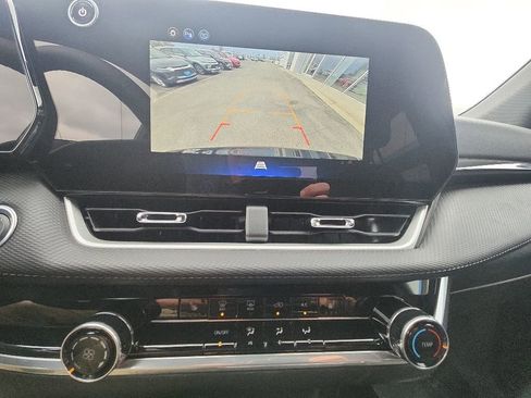 Used 2026 Chevrolet Equinox LT AWD/4WD image 20