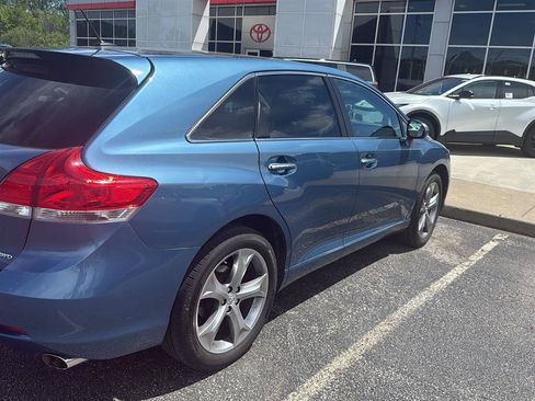Used 2012 Toyota Venza Limited AWD/4WD image 2