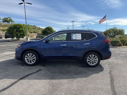 Used 2020 Nissan Rogue SV image 8