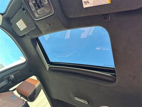 Used 2024 GMC Sierra 3500 Denali Ultimate image 32