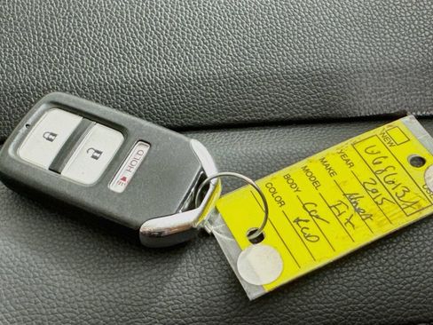 Used 2015 Honda Fit EX image 35