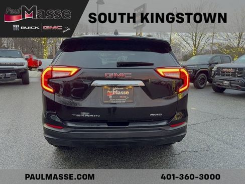 Certified 2022 GMC Terrain SLE w/ Driver Convenience Package image 5