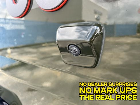 Used 2021 Jeep Gladiator Mojave AWD/4WD image 4