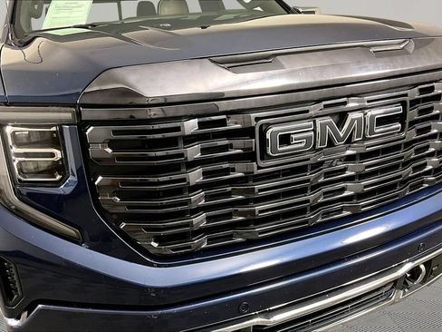 Used 2022 GMC Sierra 1500 Denali Ultimate AWD/4WD image 31
