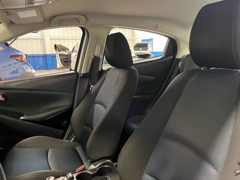 Used 2017 Toyota Yaris iA image 24