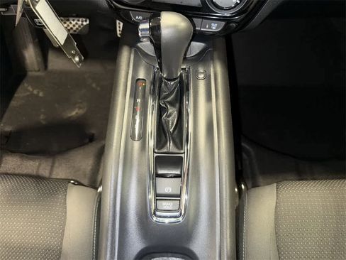 Used 2020 Honda HR-V Sport image 29