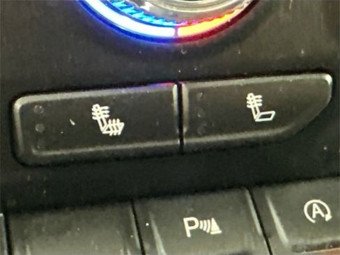 Used 2020 GMC Sierra 1500 Elevation w/ Elevation Value Package image 17