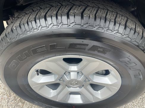 Used 2023 Toyota 4Runner SR5 Premium w/ Moonroof Package image 10