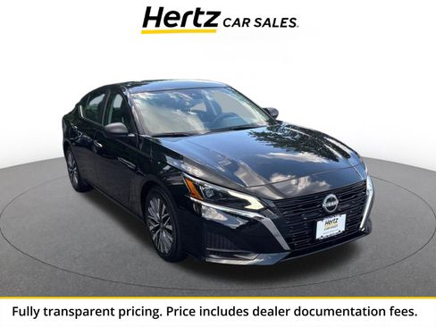 Used 2025 Nissan Altima 2.5 SV FWD image 1