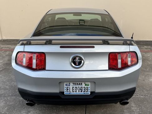 Used 2012 Ford Mustang Coupe RWD image 4
