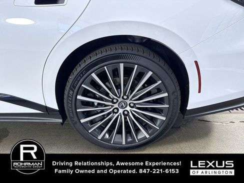 New 2026 Lexus ES 350e FWD image 5