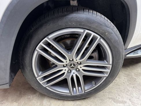 Used 2023 Mercedes-Benz GLS 450 4MATIC image 32