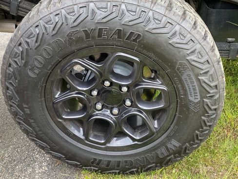 Used 2024 Chevrolet Silverado 1500 ZR2 w/ ZR2 Bison Edition image 12