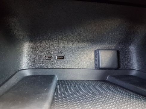 Used 2024 Chevrolet Traverse RS w/ LPO, Floor Liner Package image 10