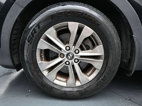 Used 2013 Hyundai Santa Fe Sport FWD image 16