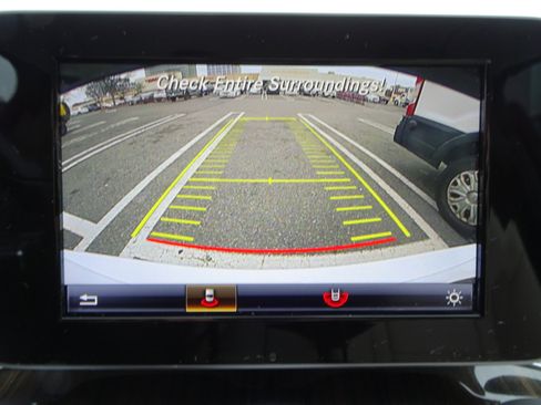 Used 2016 Mercedes-Benz C 300 Sedan image 23