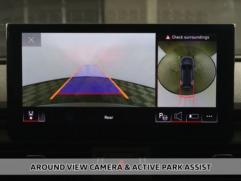 Used 2023 Audi SQ5 Prestige w/ Prestige Package image 6