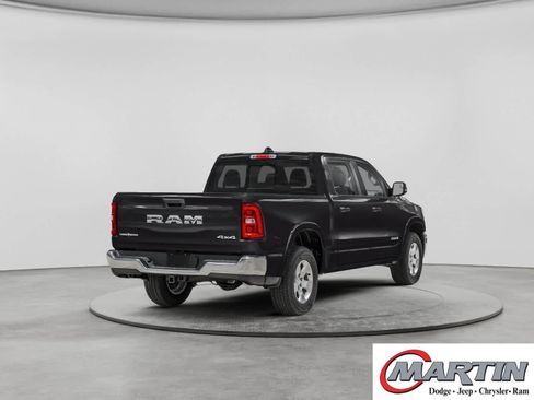 Used 2025 RAM 1500 Big Horn AWD/4WD image 2