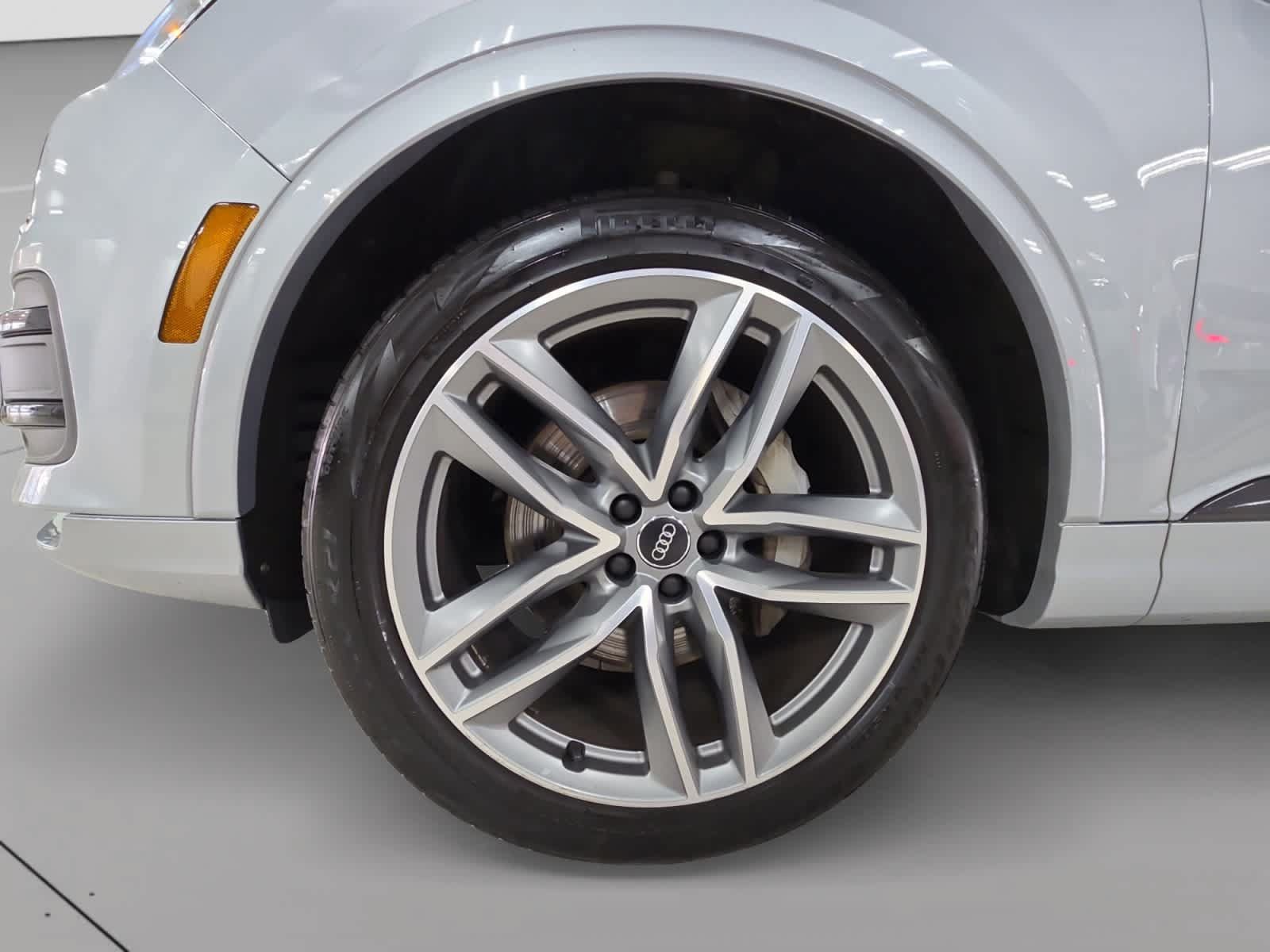 Used 2018 Audi Q7 3.0T Prestige AWD/4WD image 9